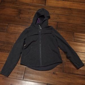 Ivivva girls size ten hoodie with zipper